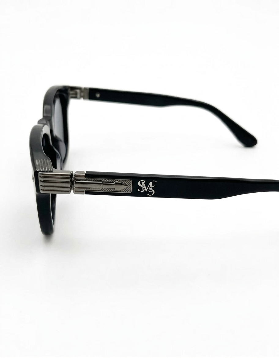 SUNGLASSES— 01